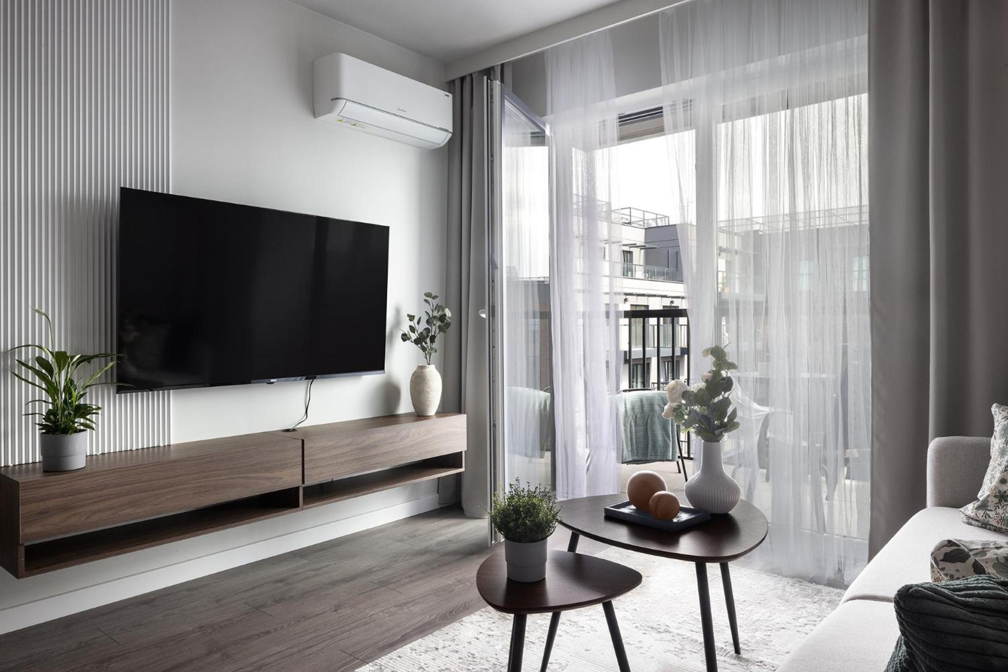 New #Madalinskiego57 - City Center, New Bulding, 2 Bedrooms, 2X Double Beds And A Fold-Out Sofa, Separate Kitchen, Air Conditioning, Balcony, Underground Parking, Self Check In 24H, Internet, Netflix, Coffee Machine, Washing Machine,1 Km To The Railw ヴロツワフ エクステリア 写真